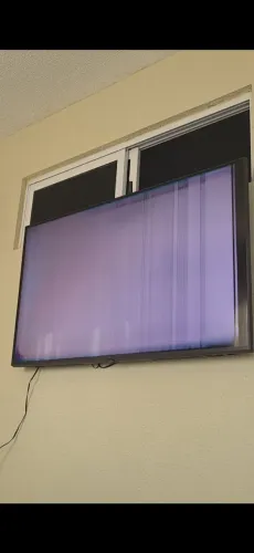 SMART TV LG 50 POLEGADAS 4K - COM DEFEITO NA TELA