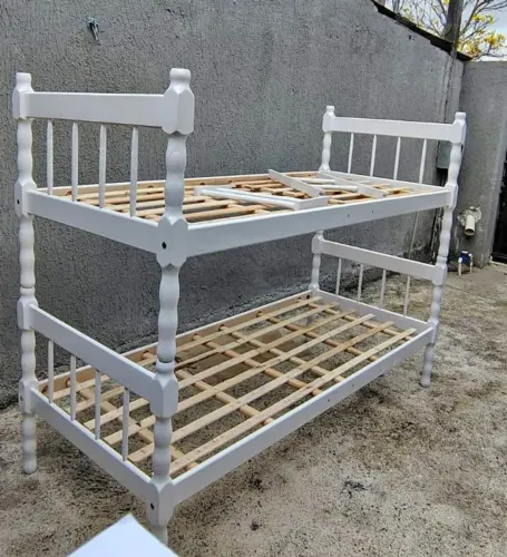 - Vendo "BELICHE MADEIRA MACIÇA COMBARA -NOVOS