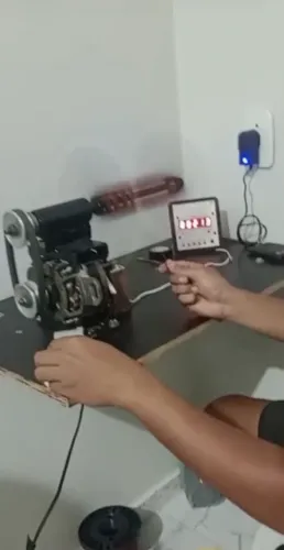 Máquina de rebobinar motor