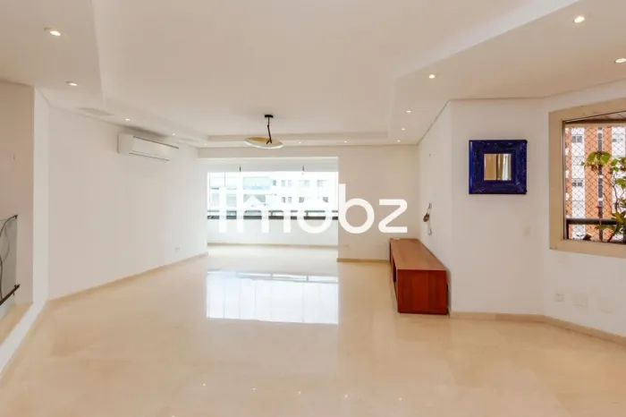 Apartamento à venda na Rua Vicente Leporace, 1201 - Campo Belo - São Paulo - SP - CEP: 046