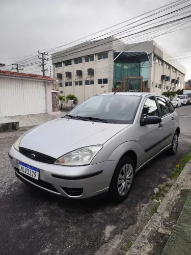 Ford Focus 1.6 S/se/se Plus Flex 8v/16v 5P 2009