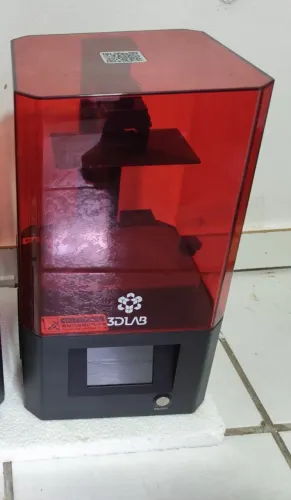 Impressora de resina 3d, o modelo Creality LD-002H