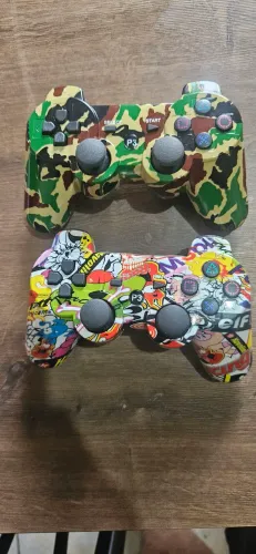 Vendo controles para Playstation 3, personalizados. Valor unitário.