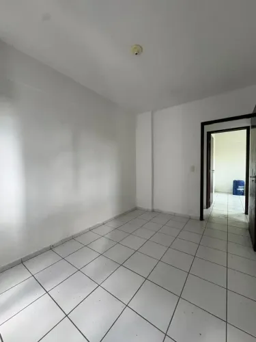 Imóvel para venda tem 80 metros quadrados com 3 quartos em Serraria - Maceió - AL