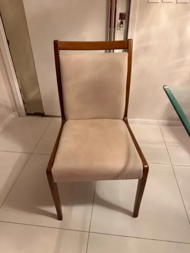 Cadeira de jantar seminova Jacaúna