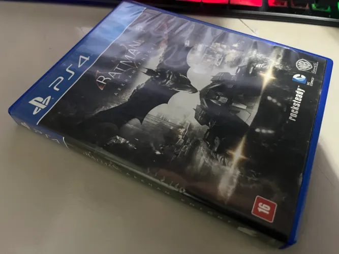 JOGO PS4 BATMAN ARKHAM KNIGHT