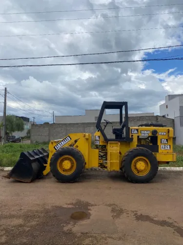 Pá carregadeira fr12B 