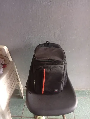 Vendo mochila 23L