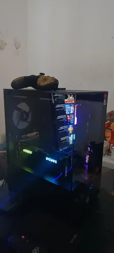 Gabinete com 4 meses de uso THT