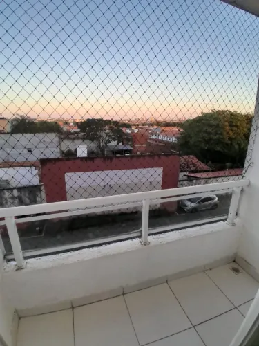 Apartamento Excelente Localização Próximo ao Aeroporto 100% sombra com suite e Varanda