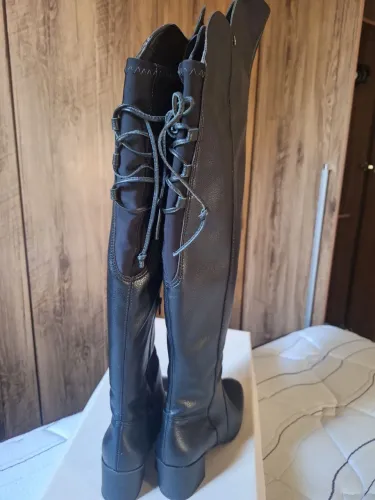Bota cano alto