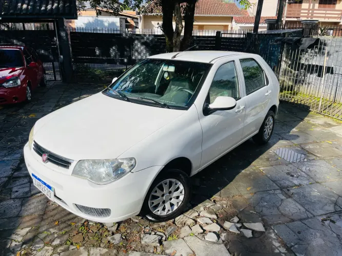 Fiat Palio Celebration 1.0 Fire Flex 8V 4P 2015