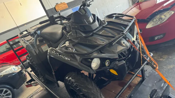 Quadriciclo outlander 570cc 4x4 2020 bem novinho