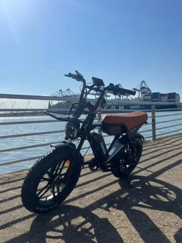 BIKE ELETRICA V8 2 BATERIAS 120KM DE AUTONOMIA E MOTOR 1000W AUTOPROPELIDO 