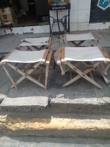 Conjunto de cadeira prar restaurar RELÍQUIAS  tipo cineasta 