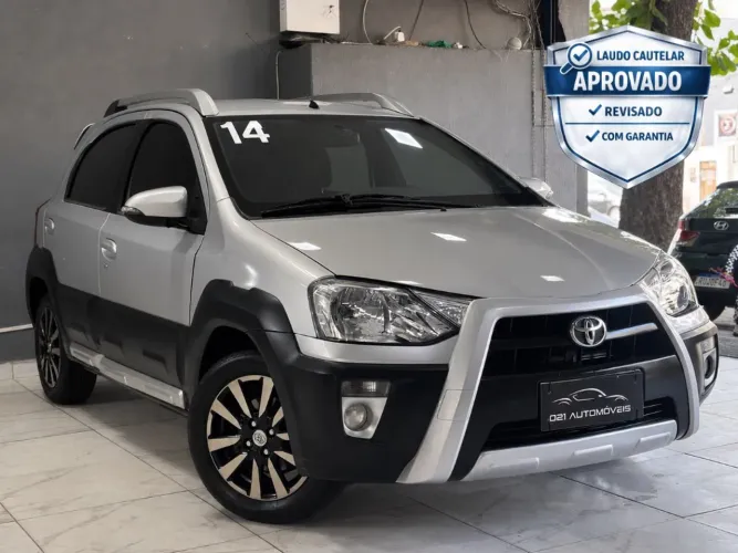 Toyota Etios Cross 1.5 Flex 16V 5P Mec. 2014