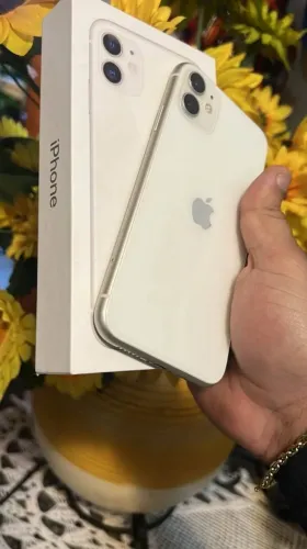 iPhone 11 branco 
