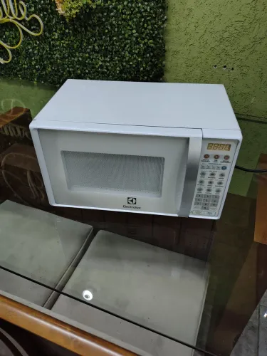 Microondas Electrolux 20 litros