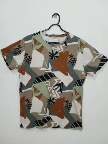 Camisa estampada, Tam:M.