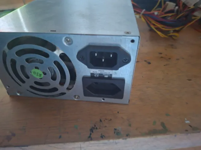 Fonte positivo 250v