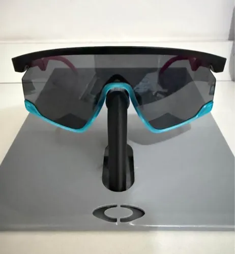 Oculos oakley