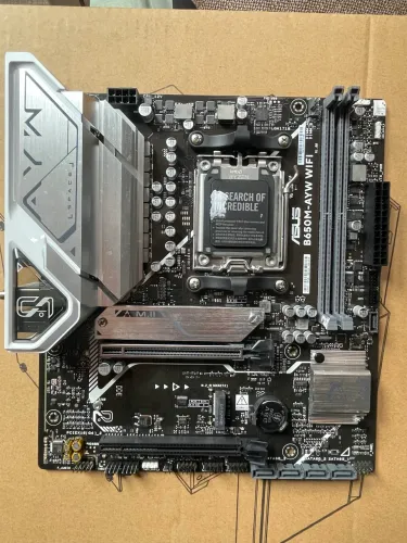 ASUS B650M-AYW WiFi AM5 DDR5 ? Placa-Mãe B650 ? NÃO TESTADA