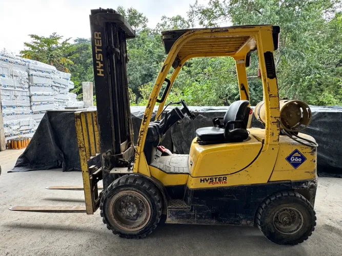 Empilhadeira Hyster Fortis H50FT