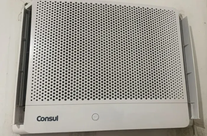 Ar Condicionado de Janela tela Digital e Controle Remoto 10.000 BTUS