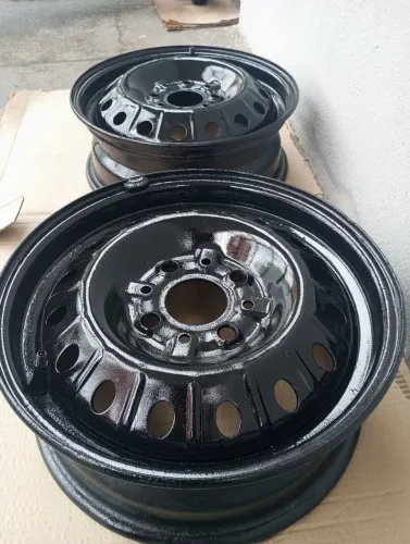 Quer dar um grau nas suas rodas? Faço pinturas! 