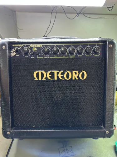 AMPLIFICADOR METEORO ABSOLUT 20w