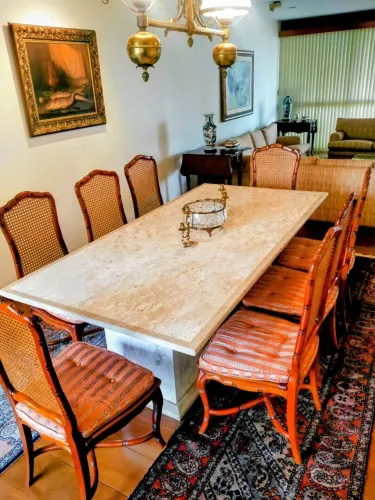 MESA DE MÁRMORE SOFISTICADA 8 LUGARES 