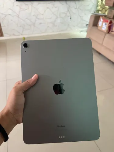 iPad Air M2