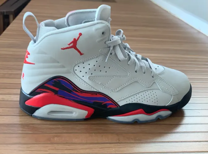Tênis Nike Air Jordan Neutral Gray 40