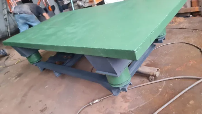 Mesa vibratória fixa