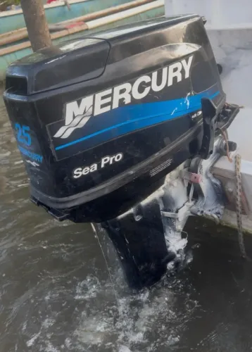 Vendo Motor 25 Hp em perfeito estado