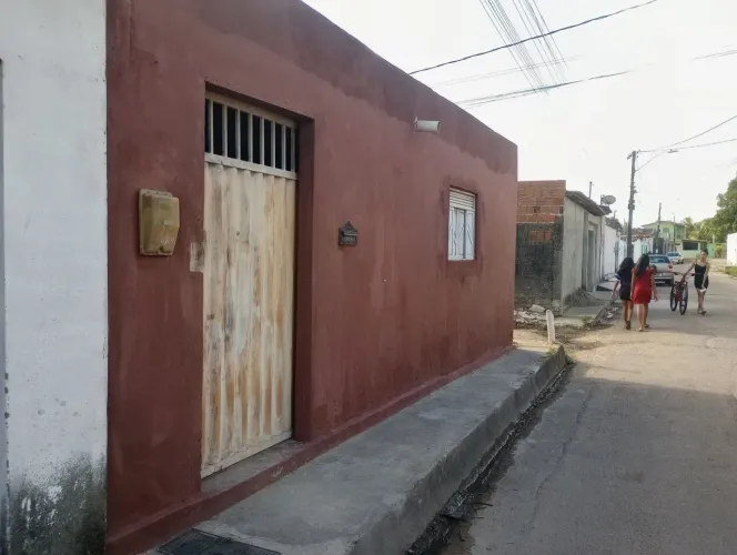 Vendo uma casa