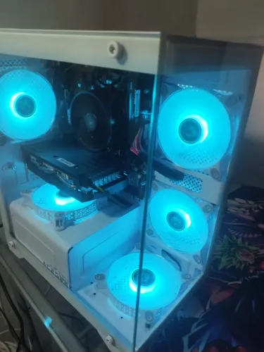 Pc gamer  AMD RYZEN5 2600