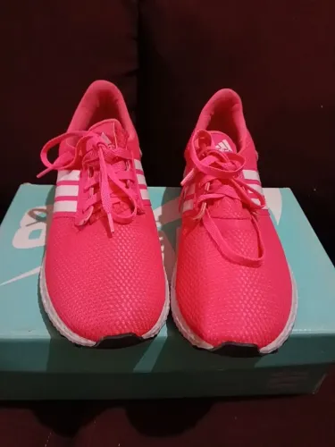 Tênis Adidas n 39