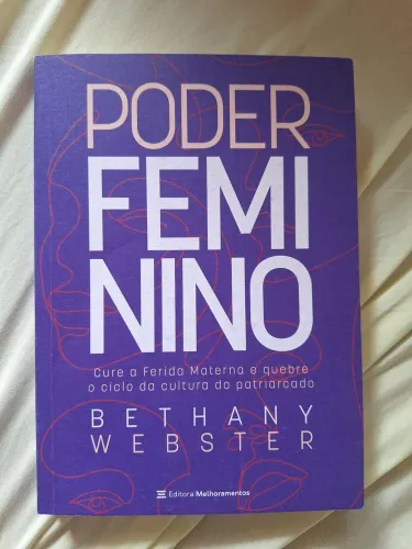 Livro Poder Feminino- Bethany Webster 