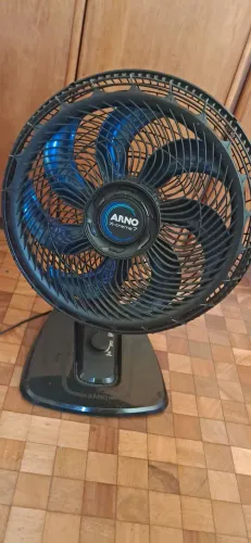 Vende-se ventilador 220W