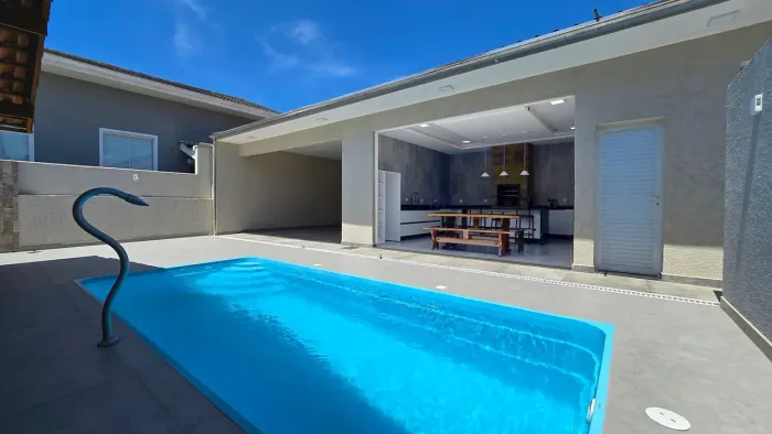 Casa com 3 dormitórios para alugar, 230 m² por R$ 1.400,00/dia - Praia Central - Guaratuba