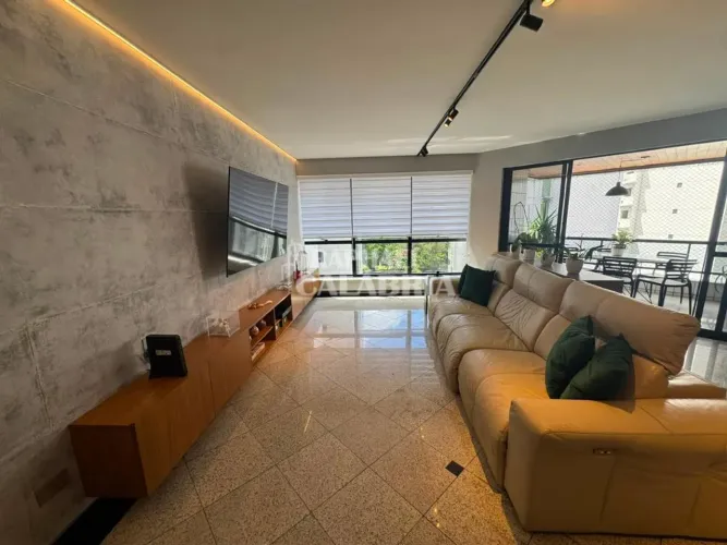 Apartamento de 157m² no bairro do Parnamirim