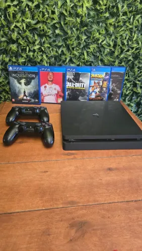 PlayStation 4 - Slim - 500GB