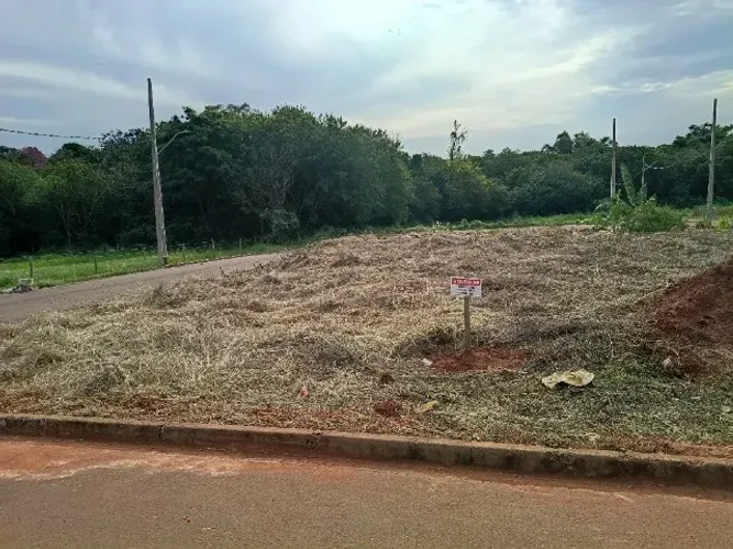 Terreno de esquina 210m