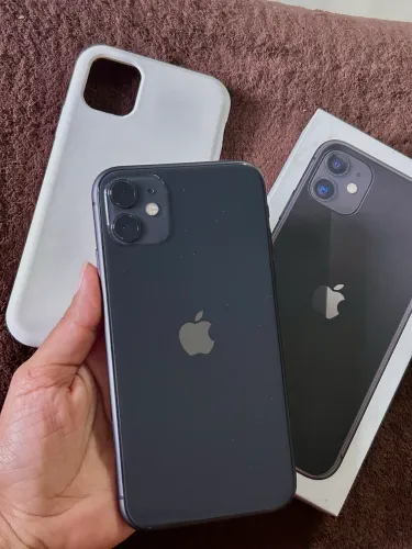 iPhone 11