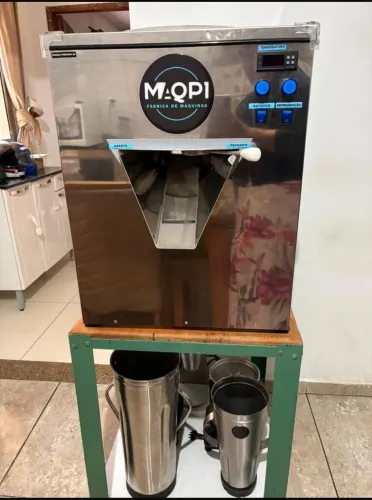 Vendo máquina de sorvete açaí e liquidificador