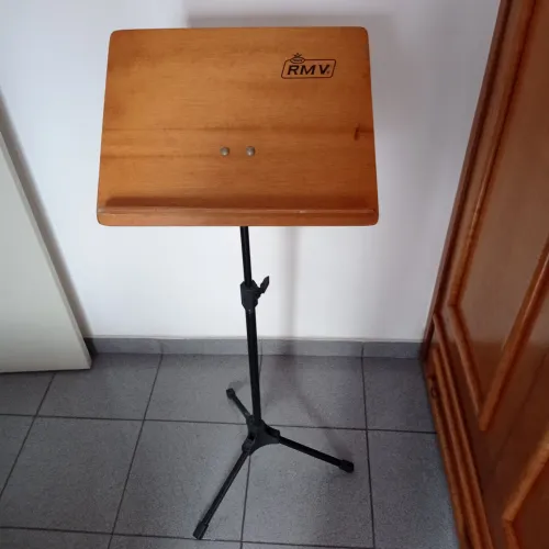 Suporte para partituras RMV