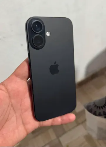 iPhone 16