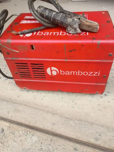 Máquina de solda 250 A Bambozzi