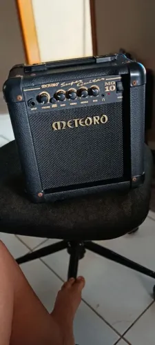 Amplificada meteoro super guitar mg10